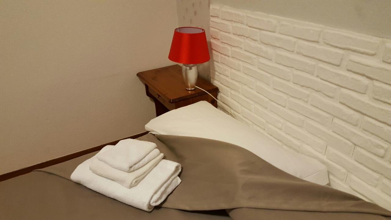 Hotel Calaluna Б'єлла Екстер'єр фото